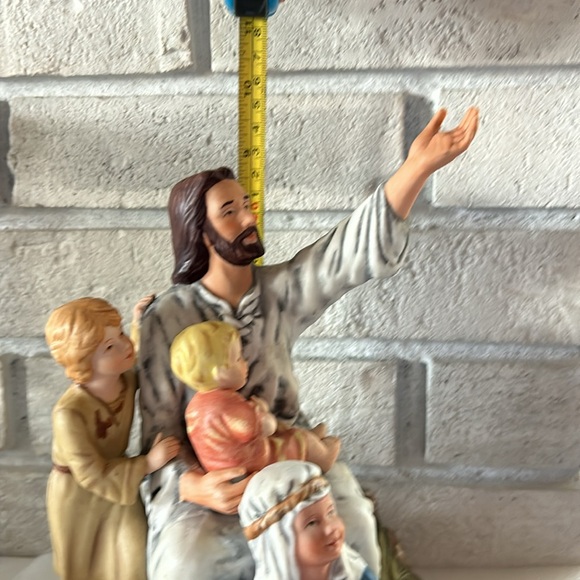 Masterpiece by Homeco - Jesus with Children - Picture 7 of 8
